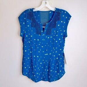 NWT Daniel Rainn Estefany Split Neck Blouse Teal Blue with White Size XSP